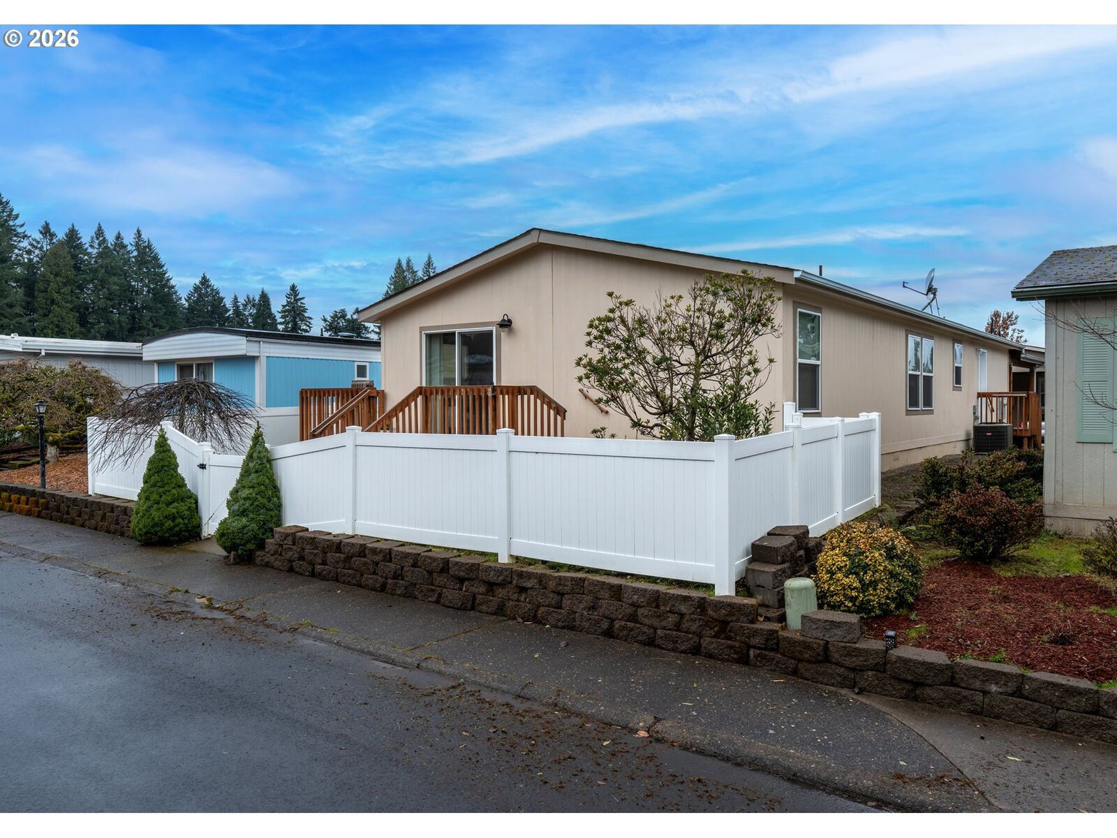 Property Photo:  11520 SW Royal Villa Dr  OR 97224 