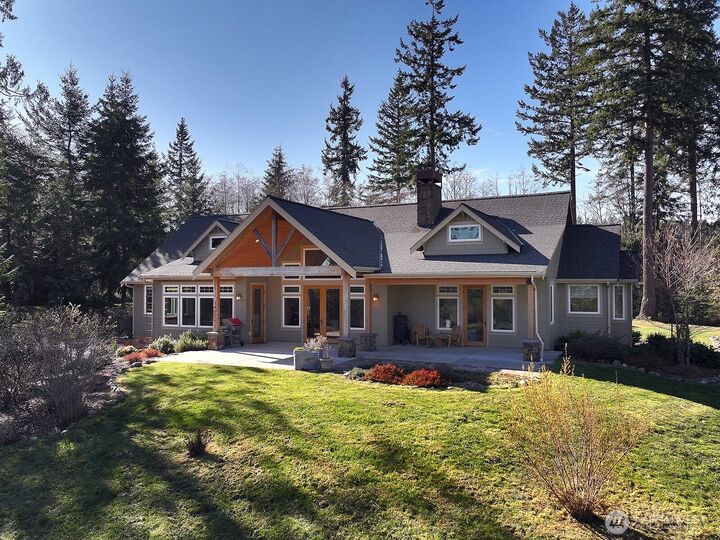 Property Photo:  3858  Resort Road  WA 98253 