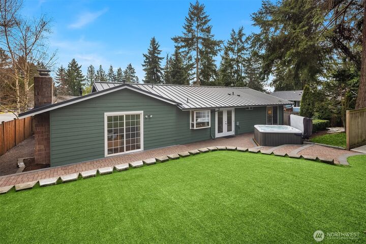 Property Photo:  16708 NE 91st Place  WA 98052 