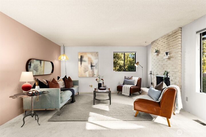 Property Photo:  26301  Woodland Way S  WA 98030 