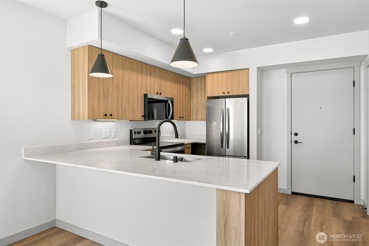 Property Photo:  820 N State Street 520  WA 98225 