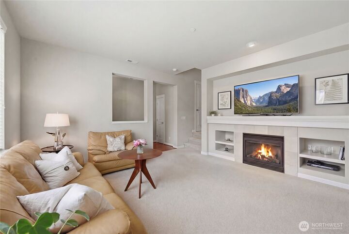 Property Photo:  18635  101st Avenue NE 6  WA 98011 