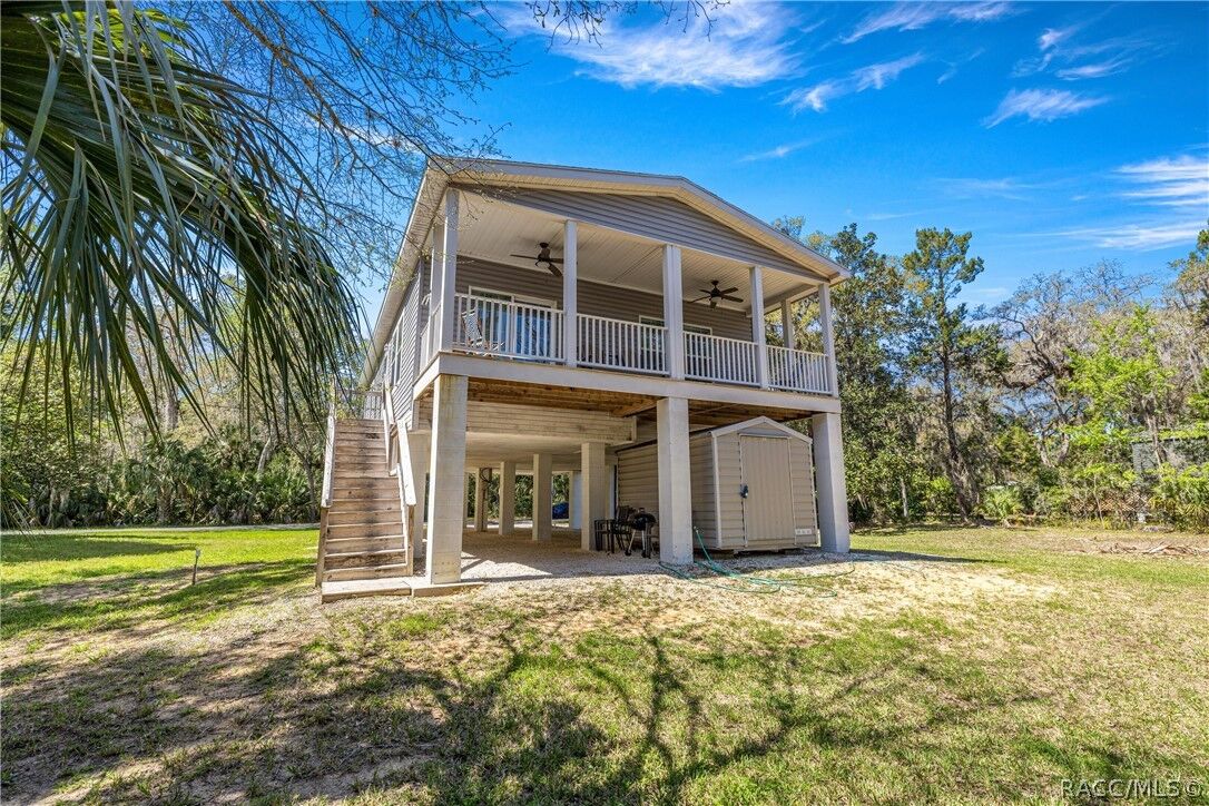 Property Photo:  3725 N Suwannee Point  FL 34428 