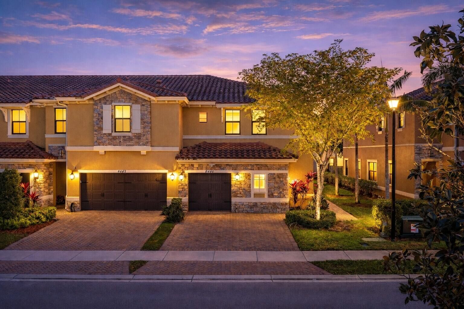Property Photo: 8440 Lakeview Trail FL 33076