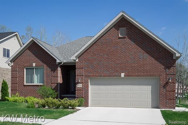 Property Photo:  2696 John Bartley Circle  MI 48310 