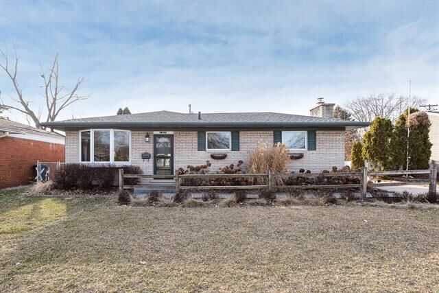 Property Photo: 19017 Purlingbrook Street MI 48152