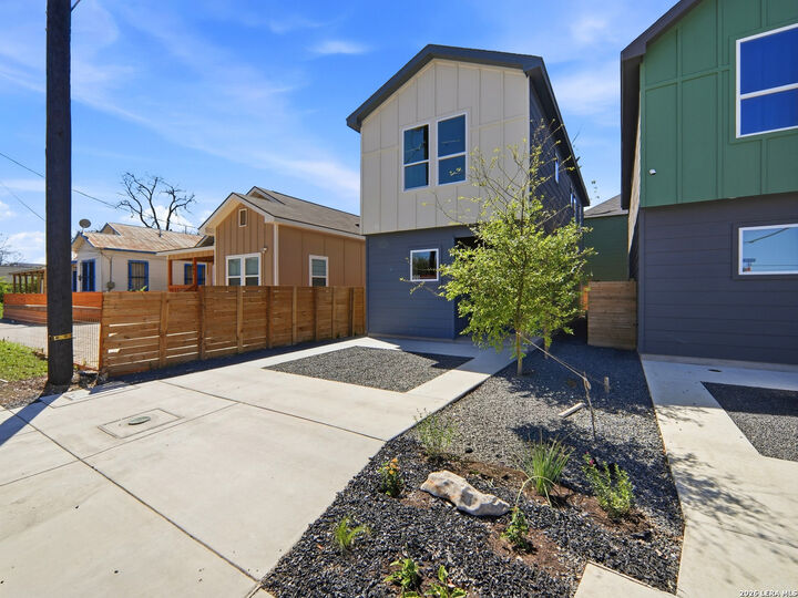 Property Photo:  205 Toledo  TX 78203 