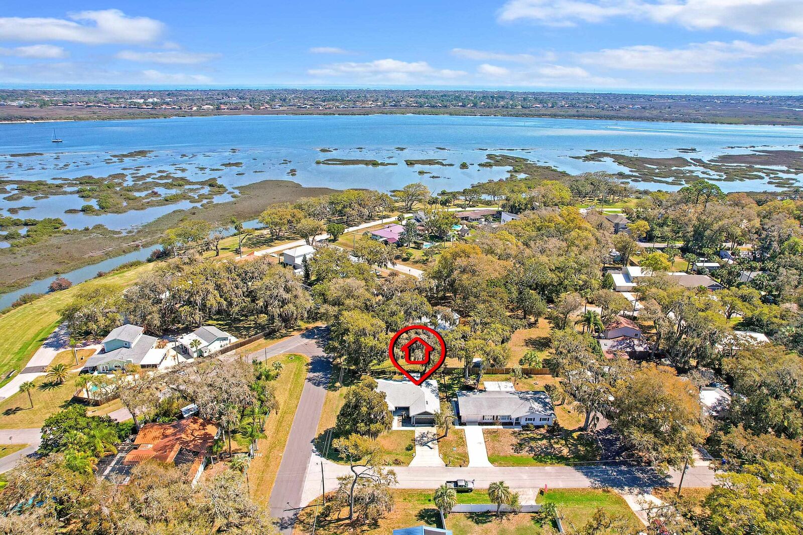 Property Photo:  101 Linden Road  FL 32086 
