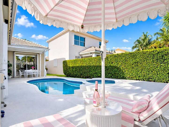 Property Photo:  6928 NW 33rd St  FL 33063 