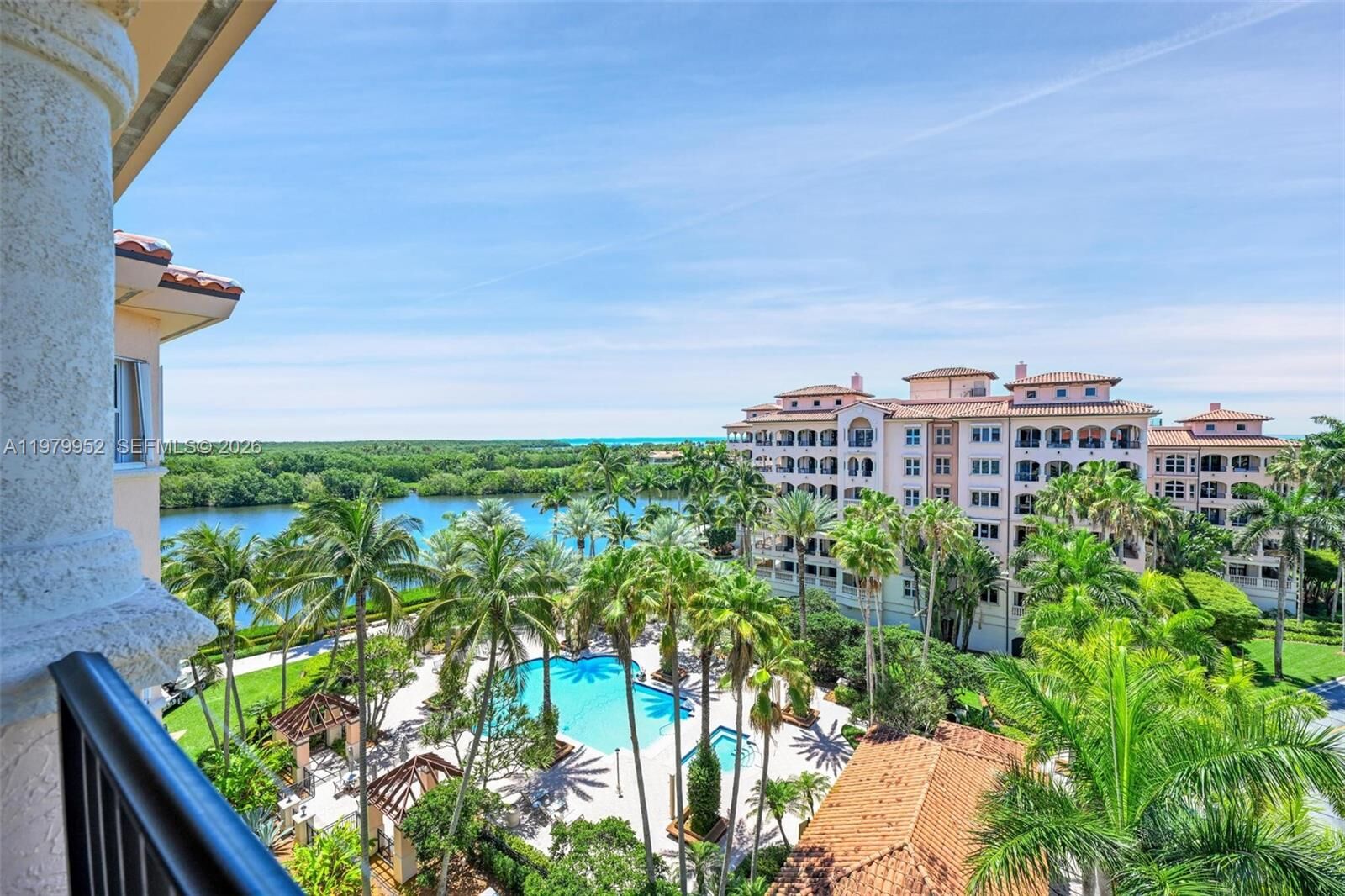 Property Photo:  13637 Deering Bay Dr 261  FL 33158 