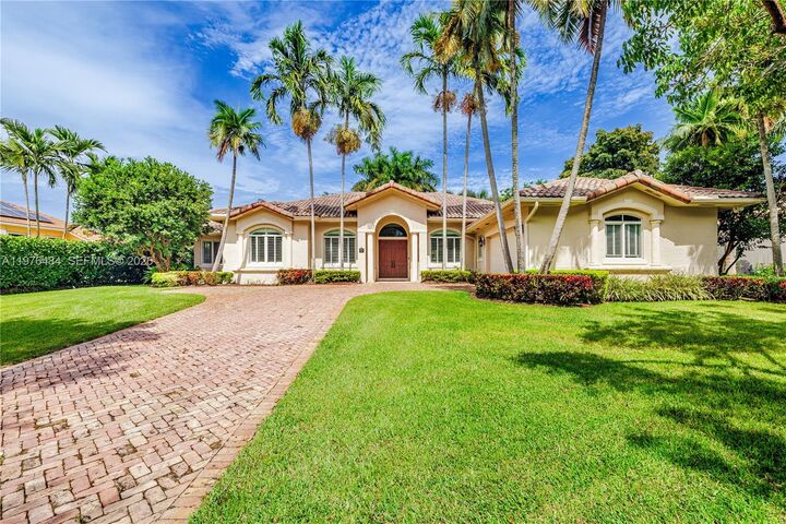 Property Photo:  16721 SW 86th Ct  FL 33157 