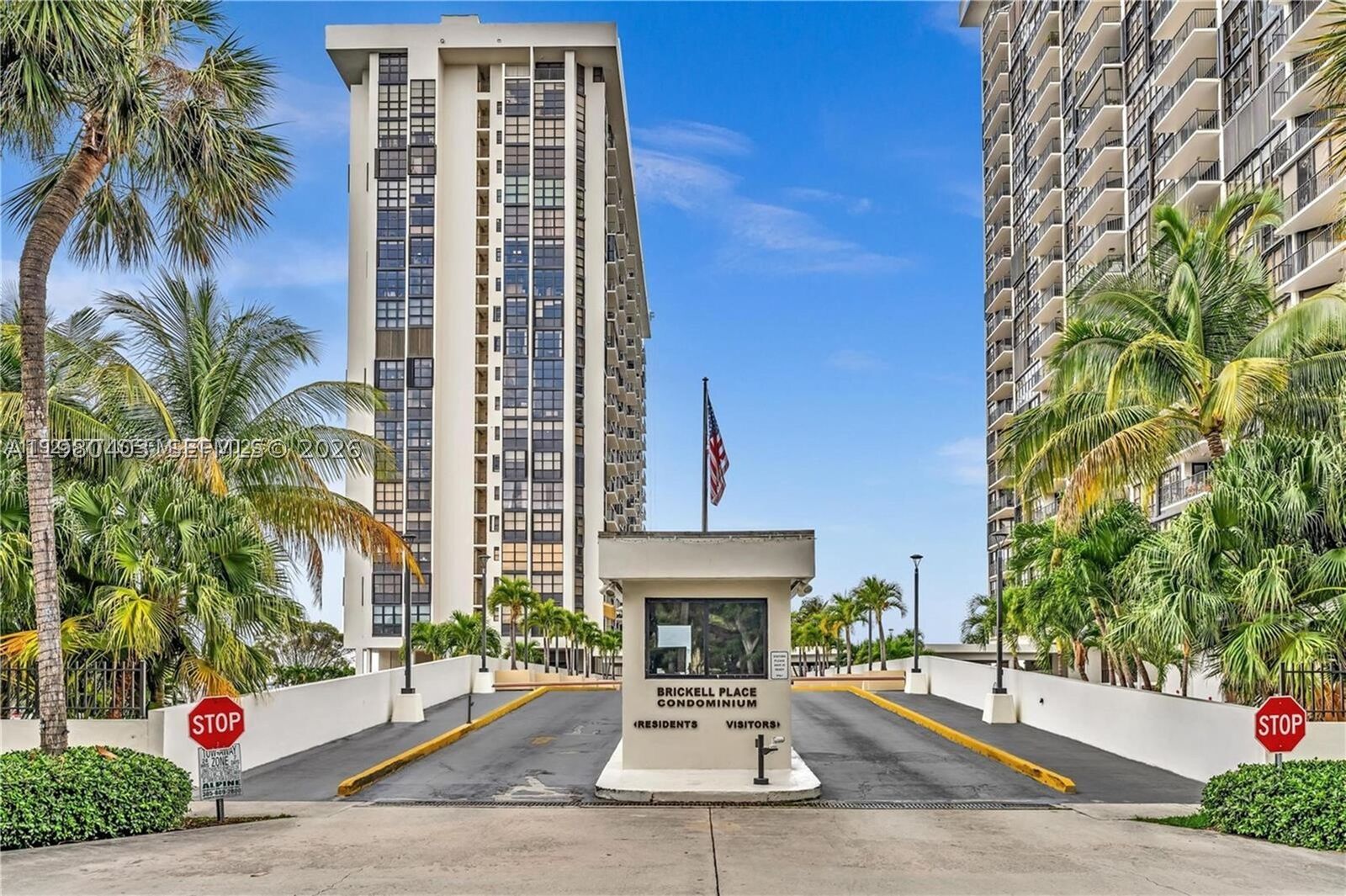 Property Photo:  1901 Brickell Ave B1407  FL 33129 