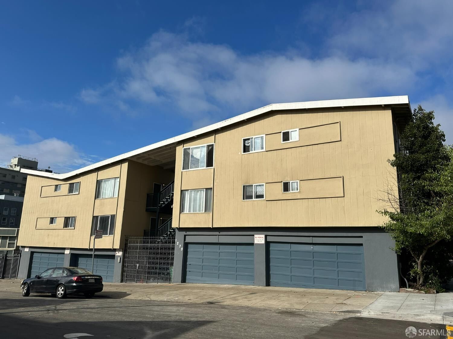 Property Photo:  1275 Buchanan Street  CA 94115 
