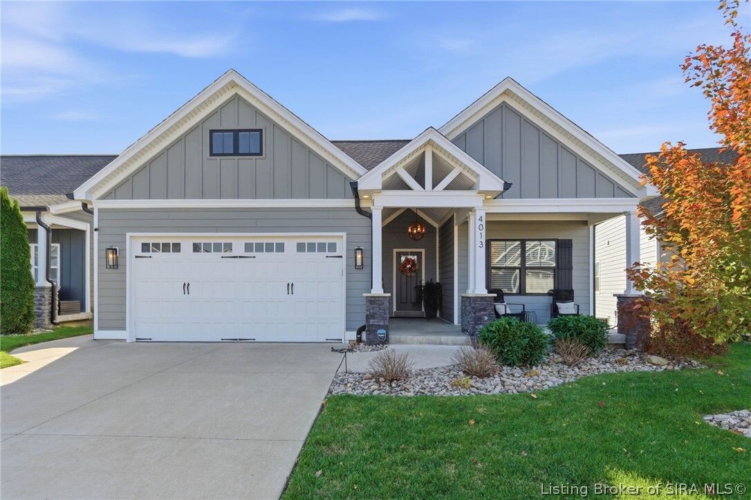 Property Photo: 4013 Williams Crossing Way IN 47130