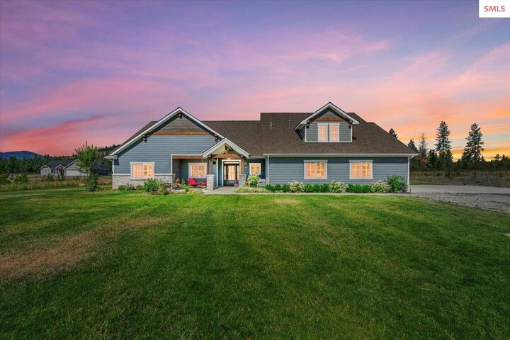 Property Photo:  457 W Kinnerly Ct  ID 83858 