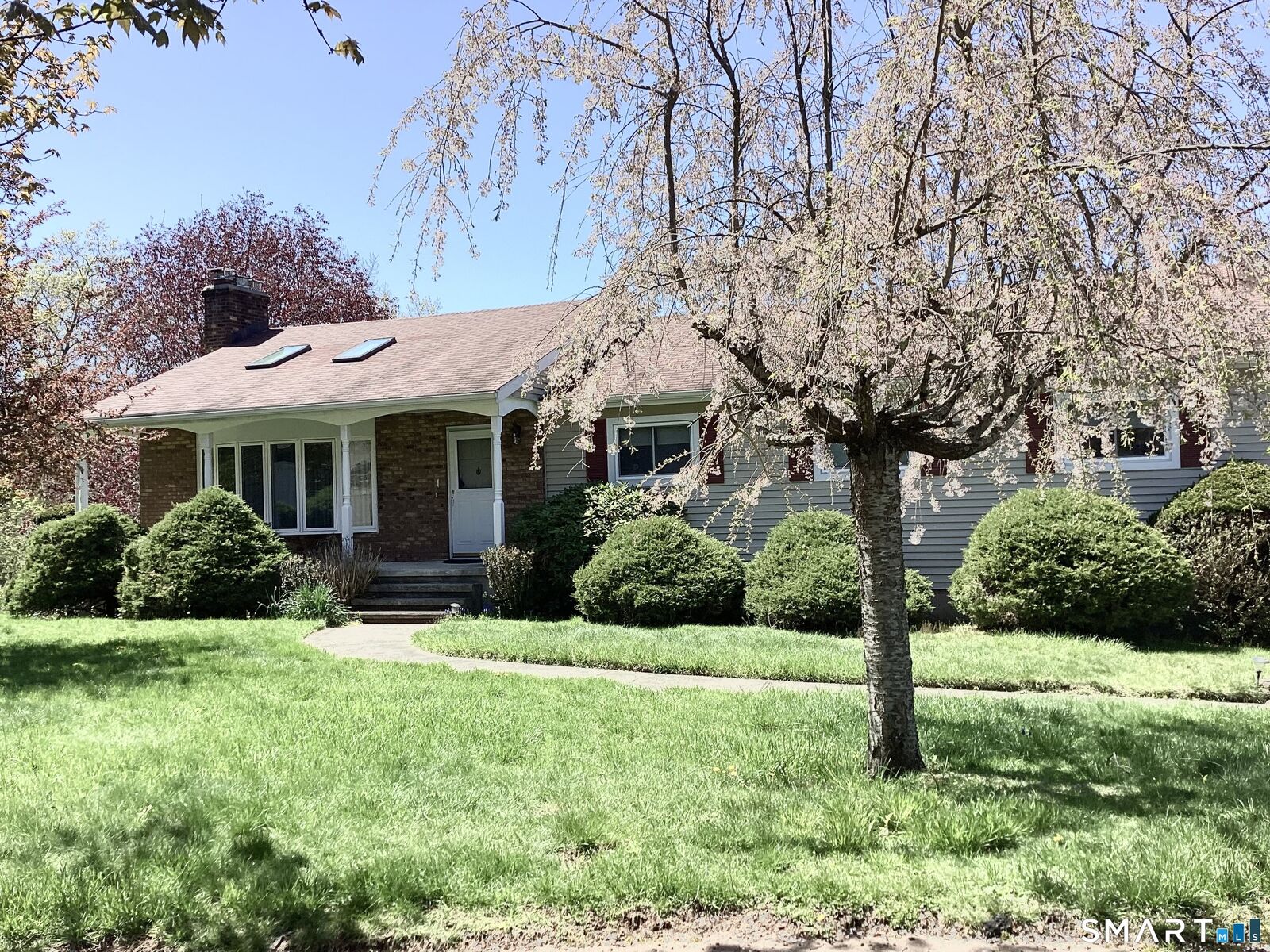 Property Photo:  90 Brook Hill Road  CT 06514 