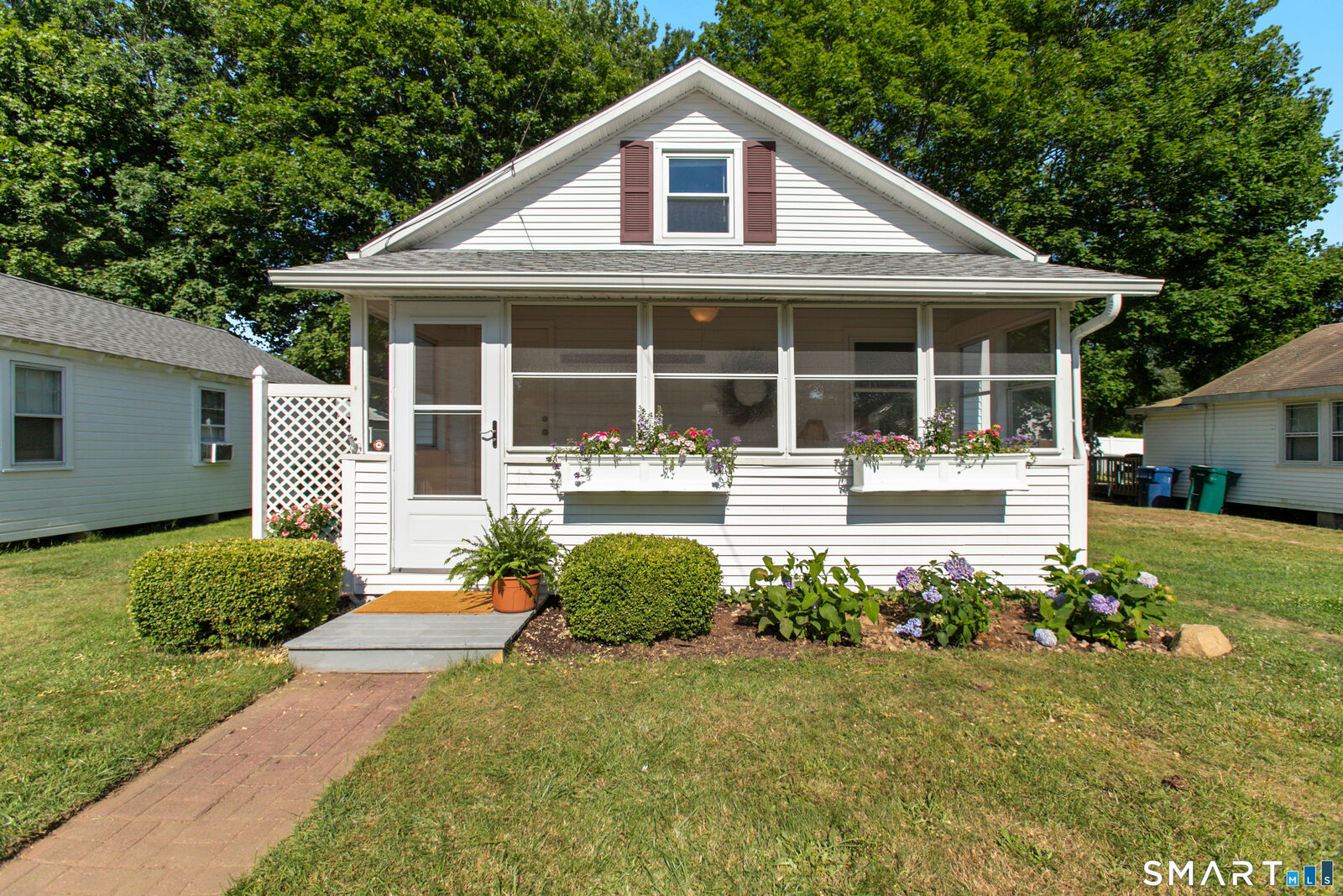 Property Photo:  10 Portland Avenue  CT 06371 