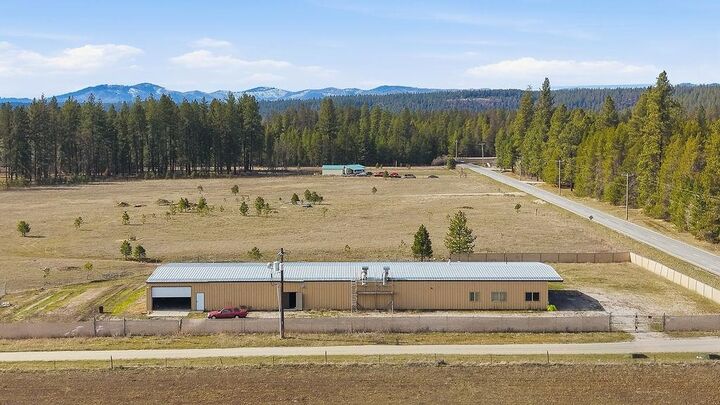 Property Photo:  4341 B Springdale Hunters Rd  WA 99173 