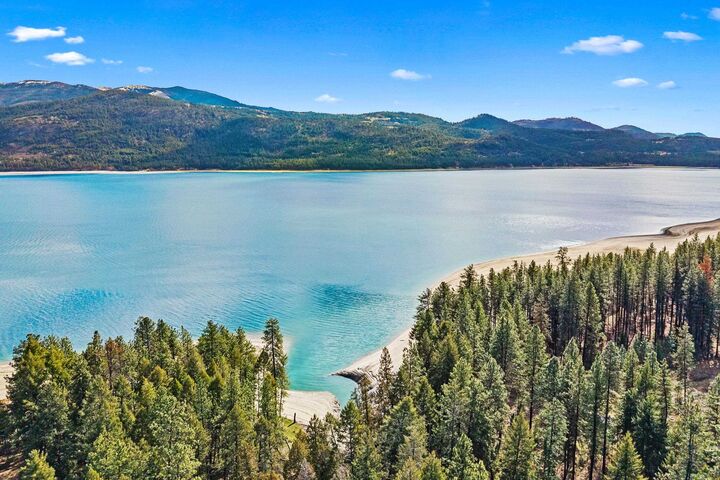 Property Photo:  579 Inchelium Rd  WA 99141-999 