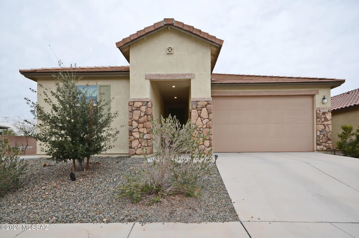 Property Photo:  8854 E Stone Meadow Circle  AZ 85730 