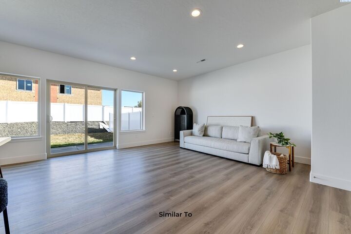 Property Photo:  10538 Clearwater Dr  WA 99336 