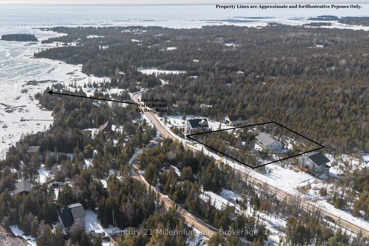 Property Photo:  62 McIvor Drive  ON N0H 1Z0 