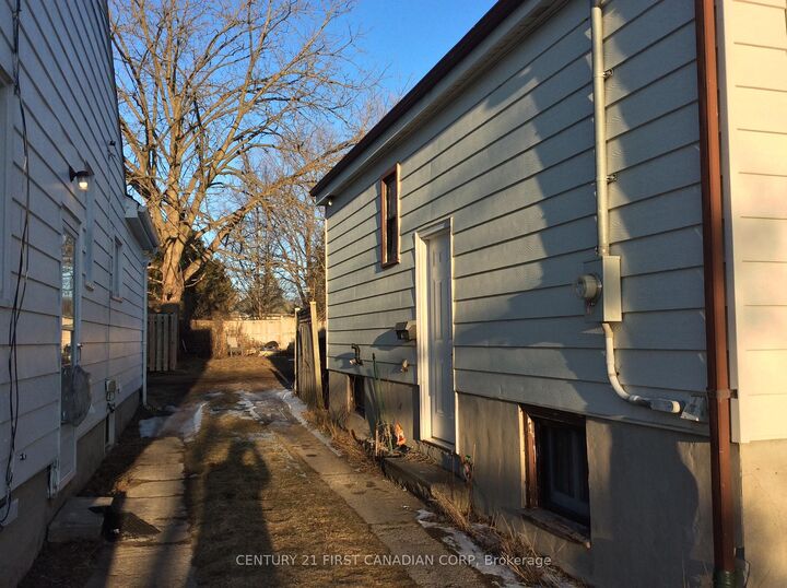 Photo de la propriété: 72 Lyman Street ON N5Y 1M6