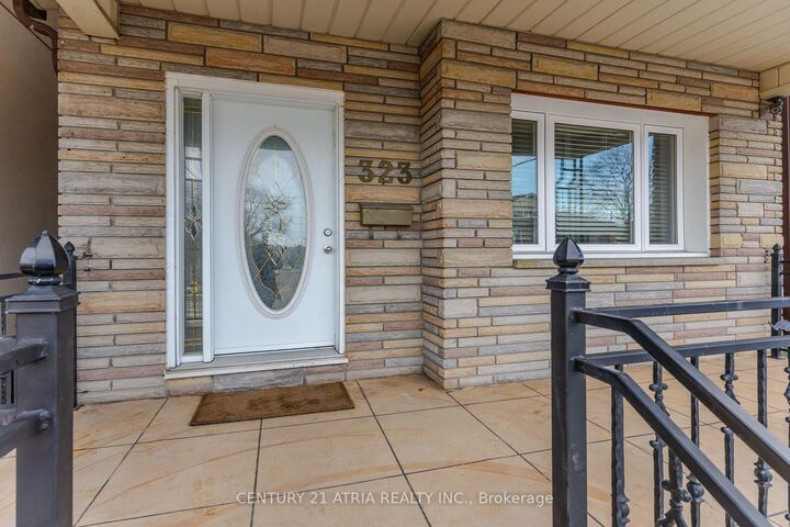 Property Photo:  323 Lauder Avenue  ON M6E 3H7 