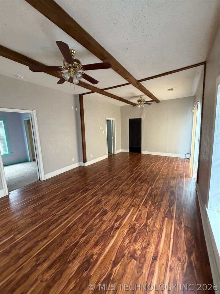 Property Photo:  318 N Ash Avenue  OK 74012 