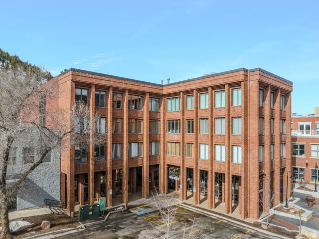 Property Photo:  580 Main St 402  UT 84060 