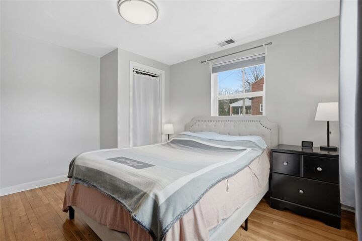 Property Photo:  320 Marylea Ave  PA 15227 