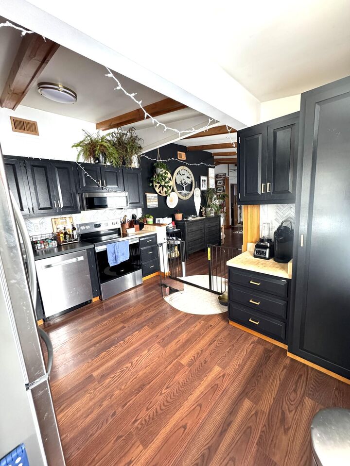 Property Photo:  19 Seneca Drive  NY 12901 