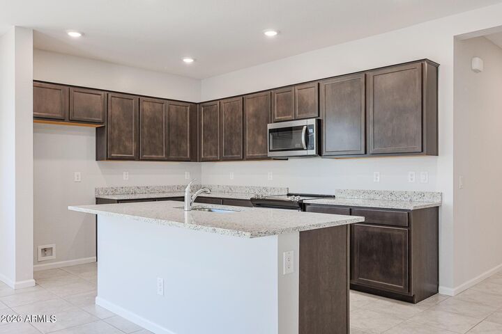 Property Photo:  24549 W Hilton Avenue  AZ 85326 