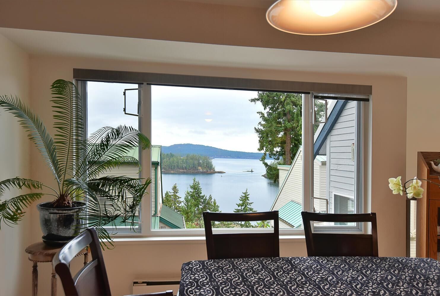 Property Photo: 5471 Secret Cove Road 7 BC V7Z 1G8