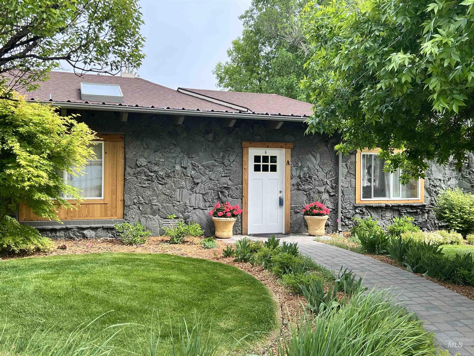Property Photo:  564 S South Blue Lakes Blvd  ID 83301 
