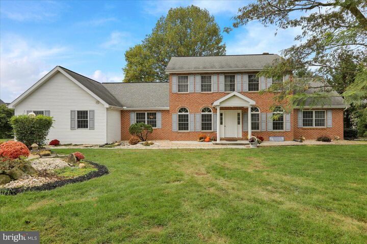 Property Photo:  47 Norway Lane  PA 17042 