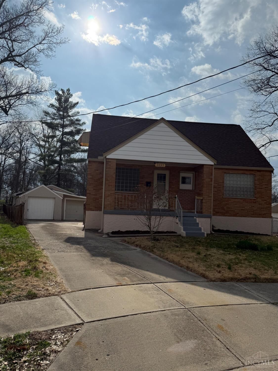 Property Photo: 2037 Carpenter OH 45239