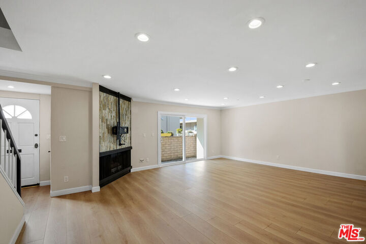 Property Photo: 4710 La Villa Marina CA 90292