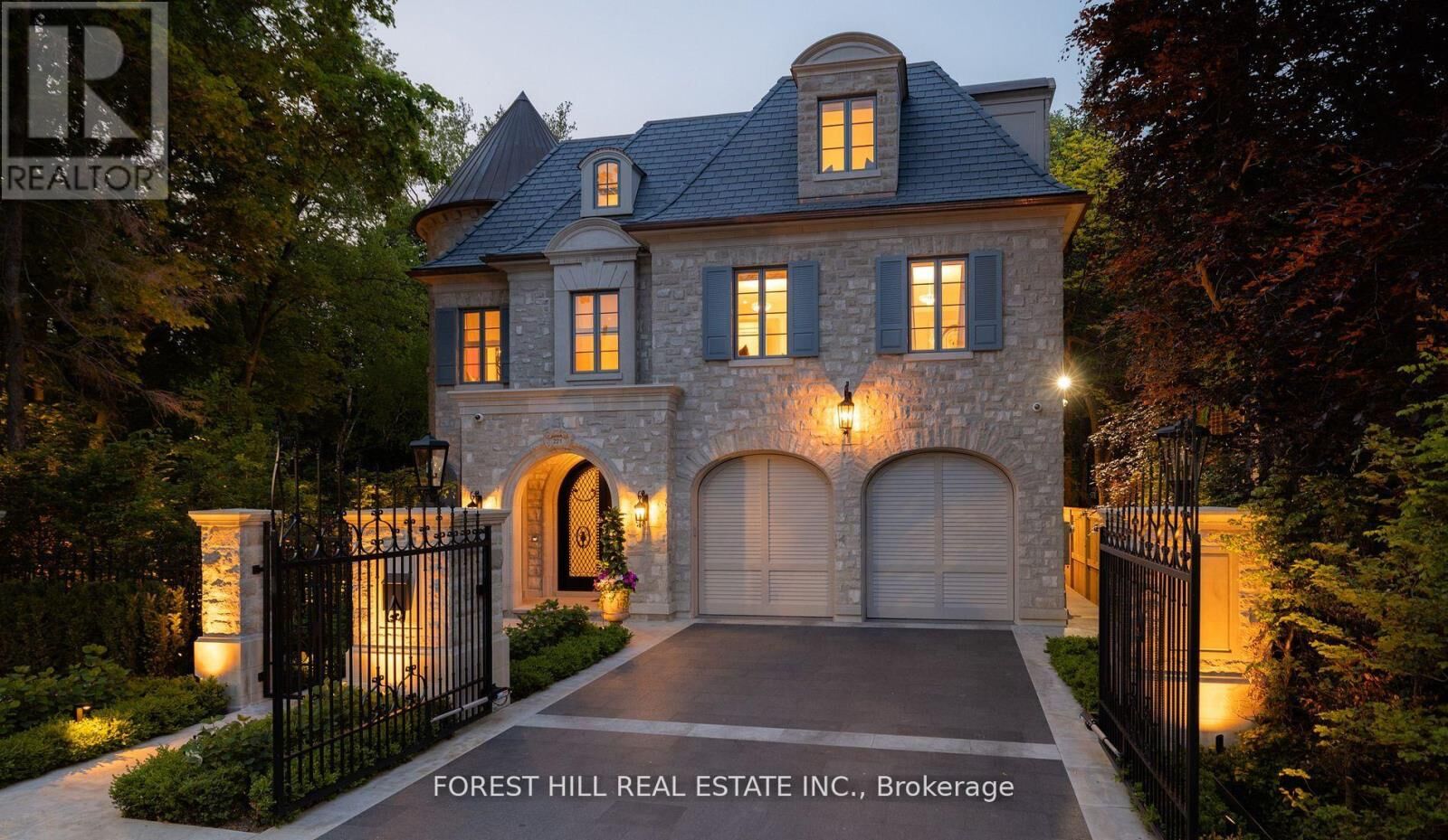 Property Photo:  221 Forest Hill Road  ON M5P 2N3 