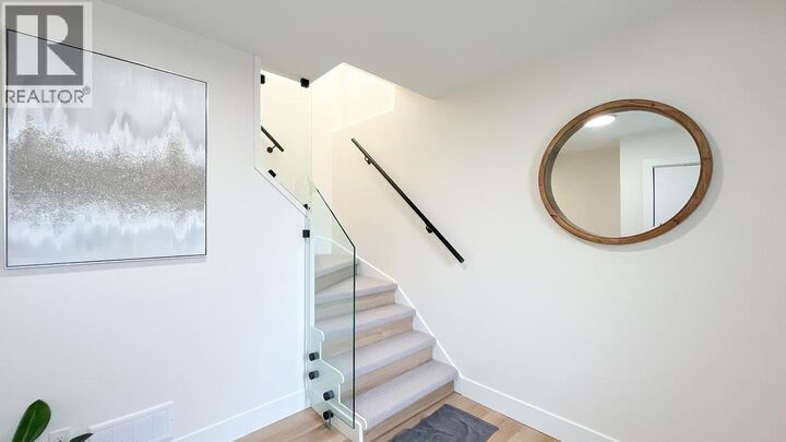 Property Photo:  320 East 57th Avenue  BC V5X 1S7 