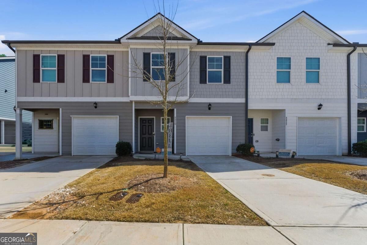 Property Photo:  3410 Highbury Way  GA 30038 