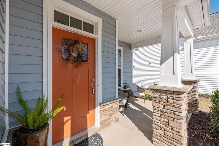 Property Photo:  306 Kelby Street  SC 29690 