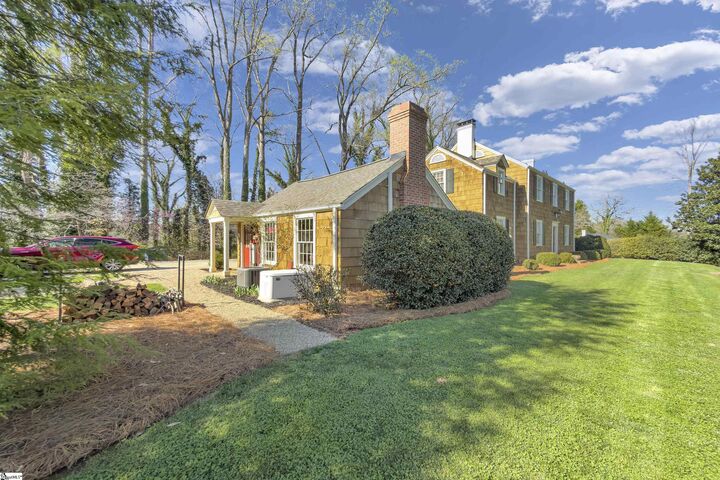 Property Photo: 112 Rosewood Lane SC 29302