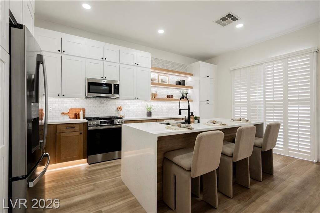 Property Photo: 5004 Wayfaring Tree Avenue NV 89131