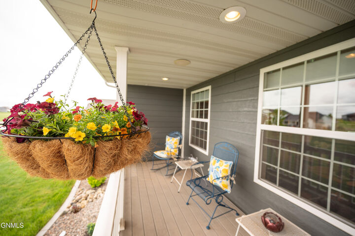 Property Photo:  3130 Link Drive  ND 58503 