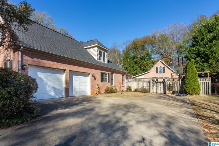 Property Photo:  3 Old Ivy Place  AL 36207 