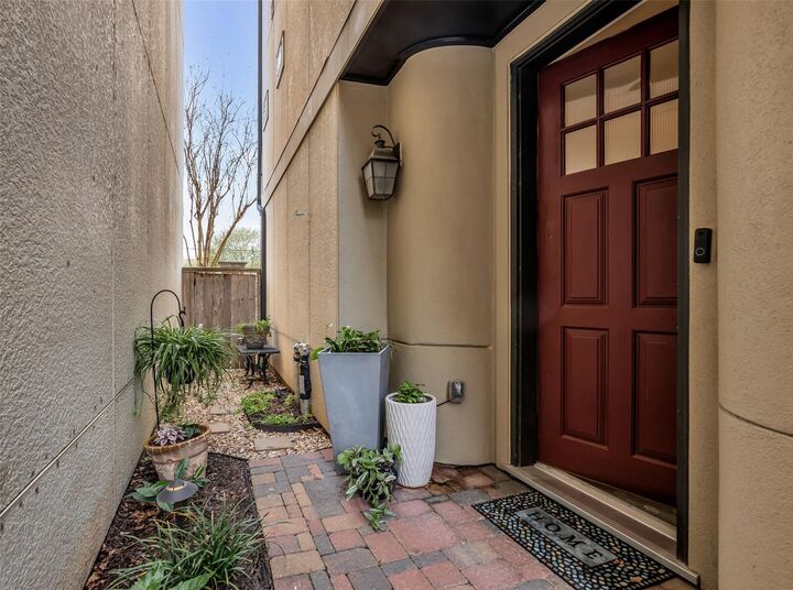 Property Photo:  1721 Upland Lakes  TX 77043 