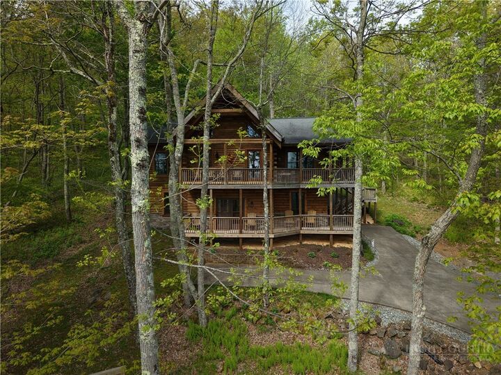 Property Photo: 3043 Junaluska Road NC 28607