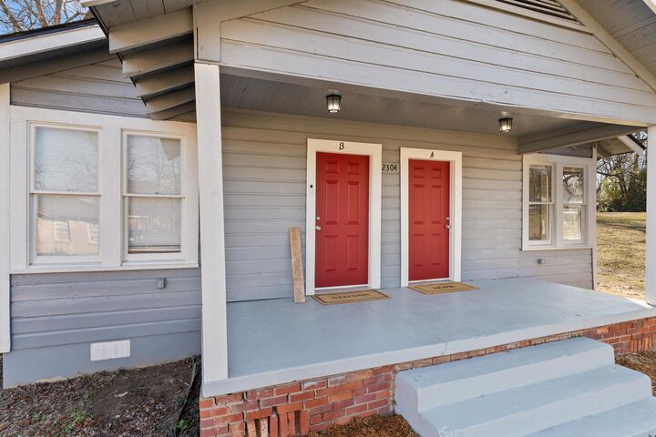 Property Photo:  2304 Palestine St 305 Locust St  TX 75670 