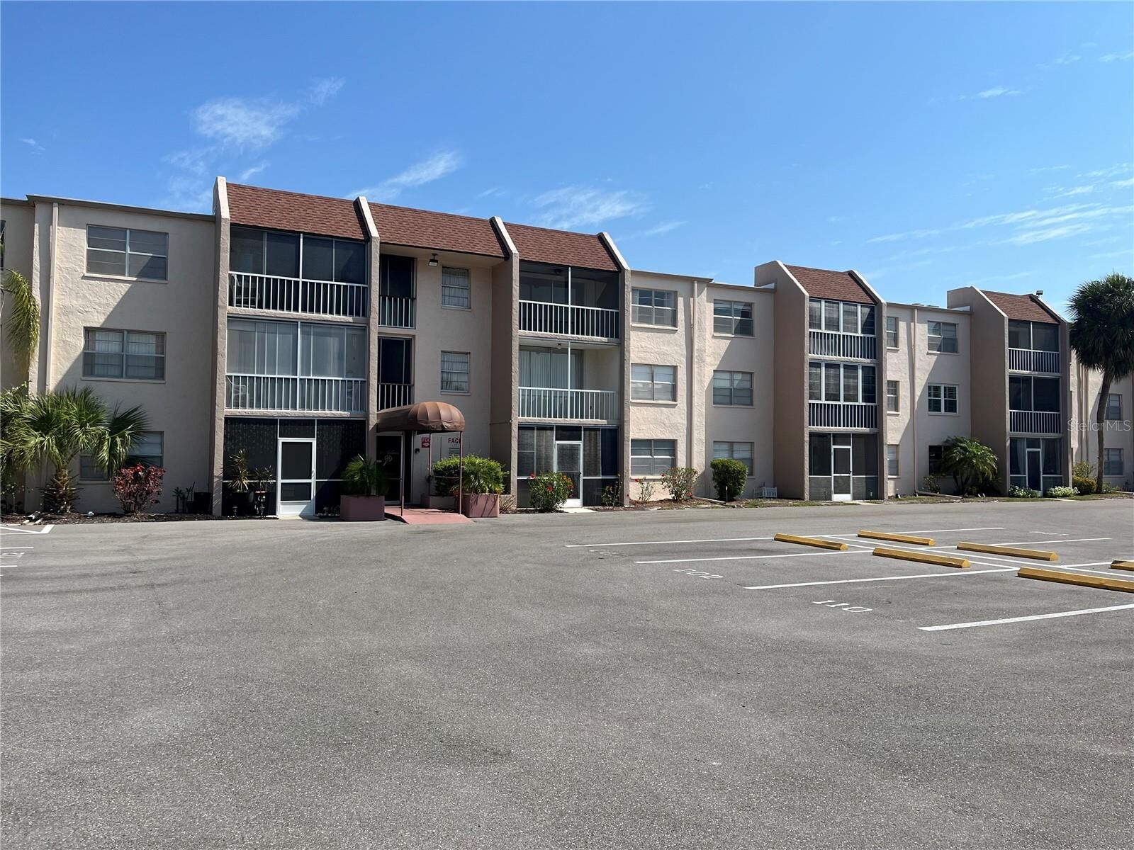 Property Photo: 519 Albee Farm Road 210 FL 34285
